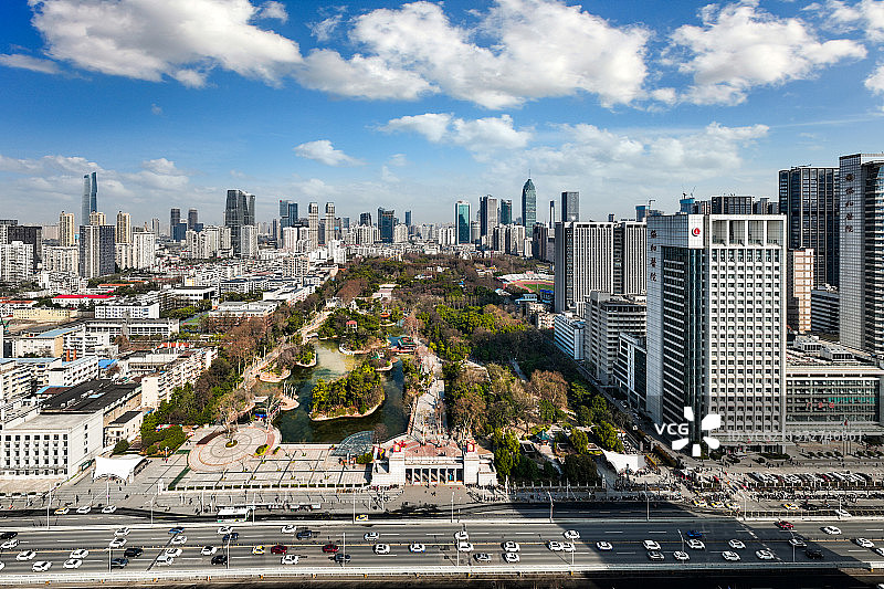 湖北武汉中山公园高视角大环境航拍全景图图片素材