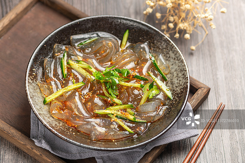 麻辣粉皮拉皮特写图片素材