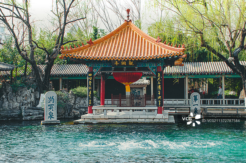 趵突泉涌图片素材