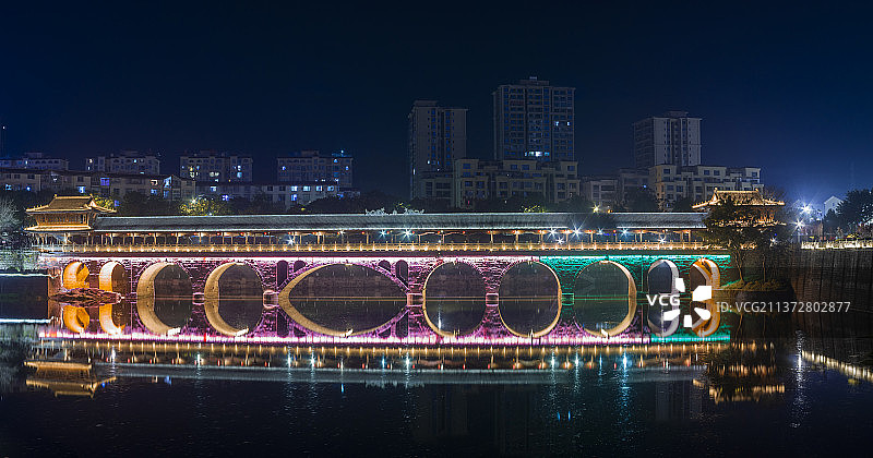 荣昌濑溪河廊桥夜景图片素材