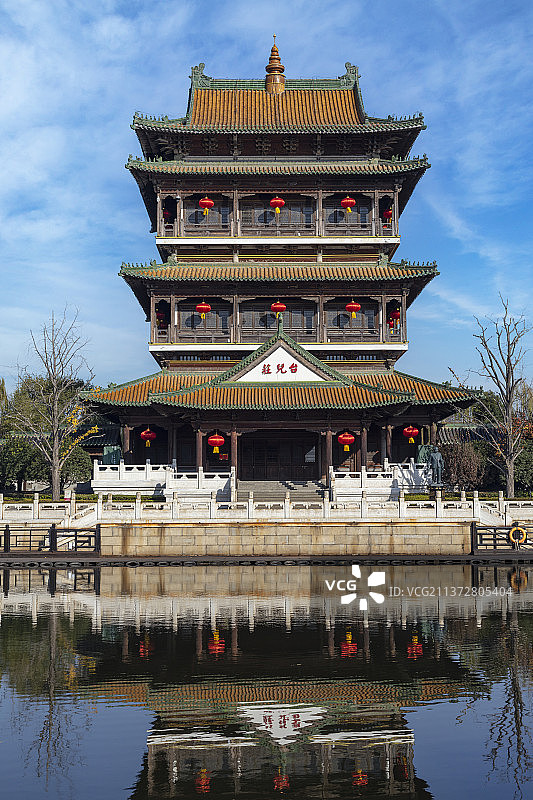 中国山东枣庄台儿庄古城复兴楼图片素材