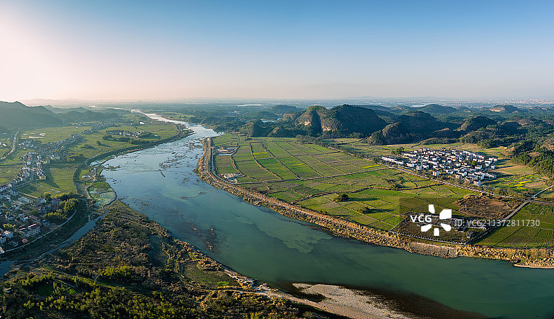 泸溪河两岸图片素材