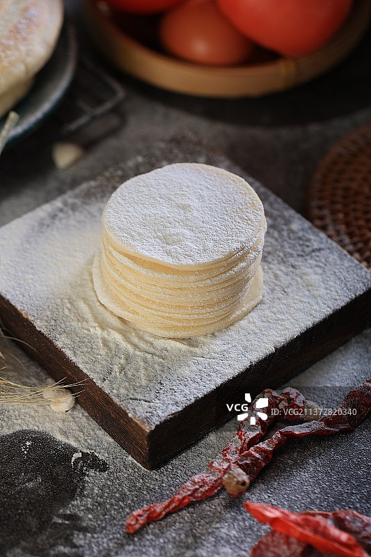 饺子皮麻食面条场景图氛围感图片素材