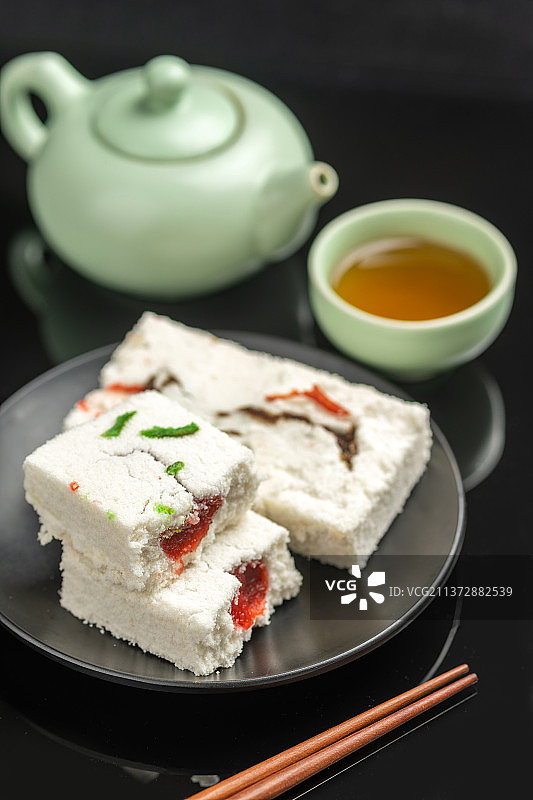 糕干特写黑色背景图片素材