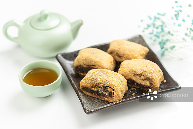 驴打滚特写白色背景图片素材