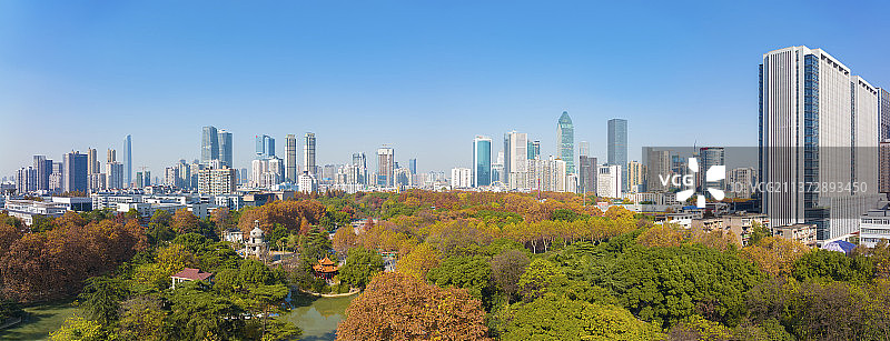 湖北武汉中山公园深秋航拍风光图片素材