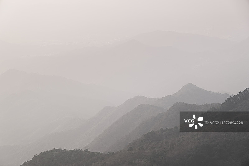 河南信阳新县大别山黄毛尖风光图片素材