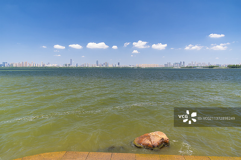 湖北武汉东湖旅游风景区夏日风光图片素材