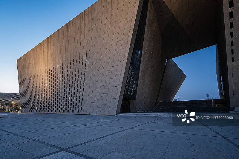 城市现代建筑艺术场馆与平台广场图片素材