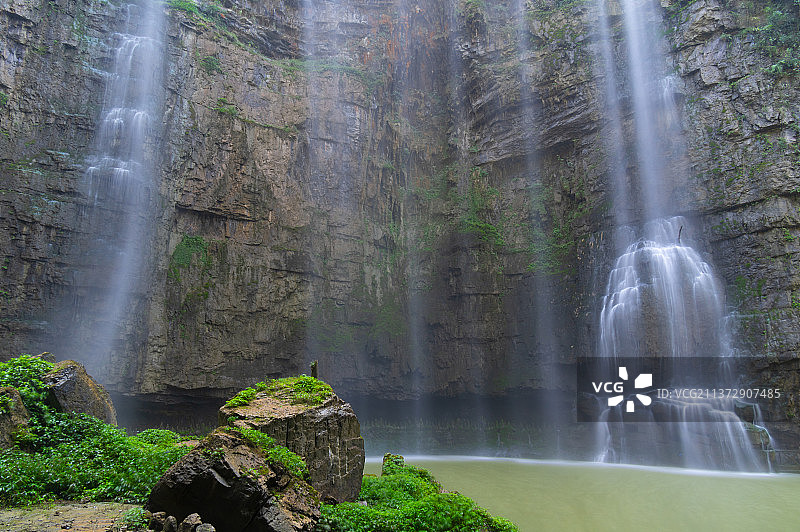 湖北宜昌三峡大瀑布风景区夏日风光图片素材