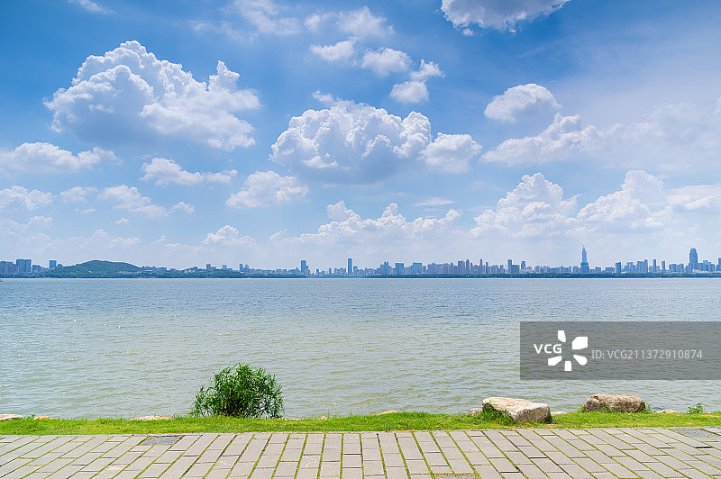 湖北武汉东湖风景区夏日风光图片素材