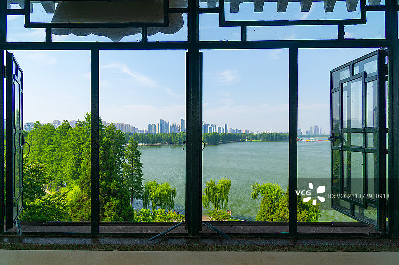 湖北武汉东湖风景区夏日风光图片素材
