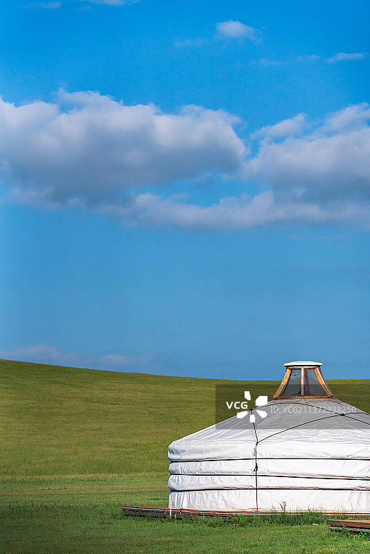 呼伦贝尔陈巴尔虎旗草原蒙古包图片素材