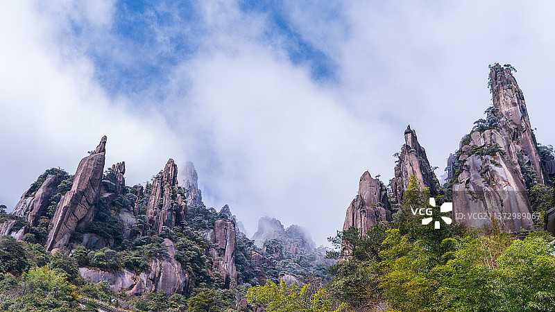 三清山南清园景区天门峰丛图片素材