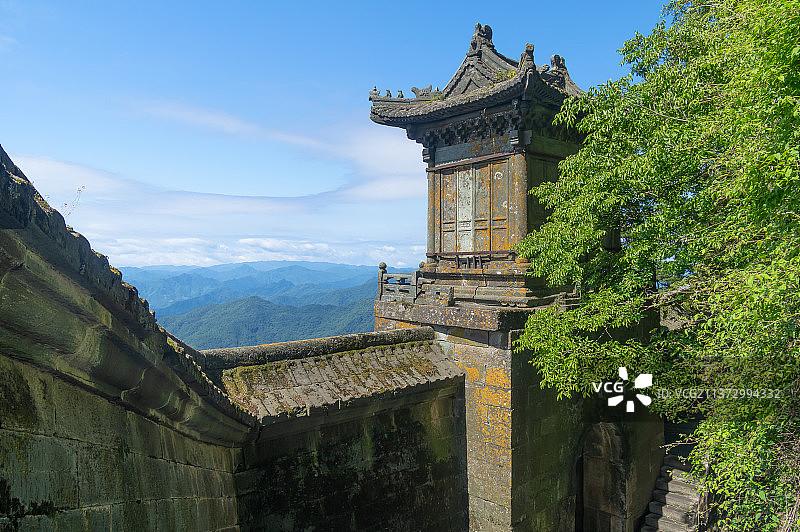湖北武当山夏日迷人风光图片素材