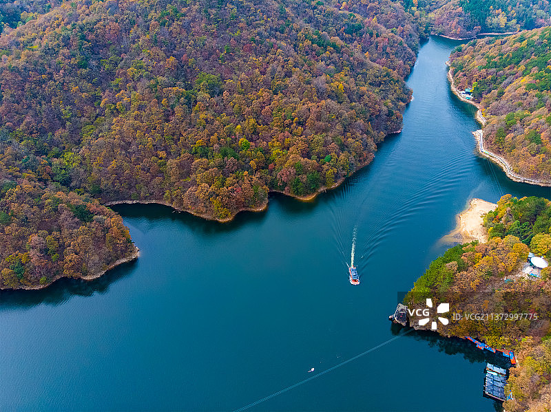 武汉黄陂木兰天池风景区夏末初秋航拍风光图片素材