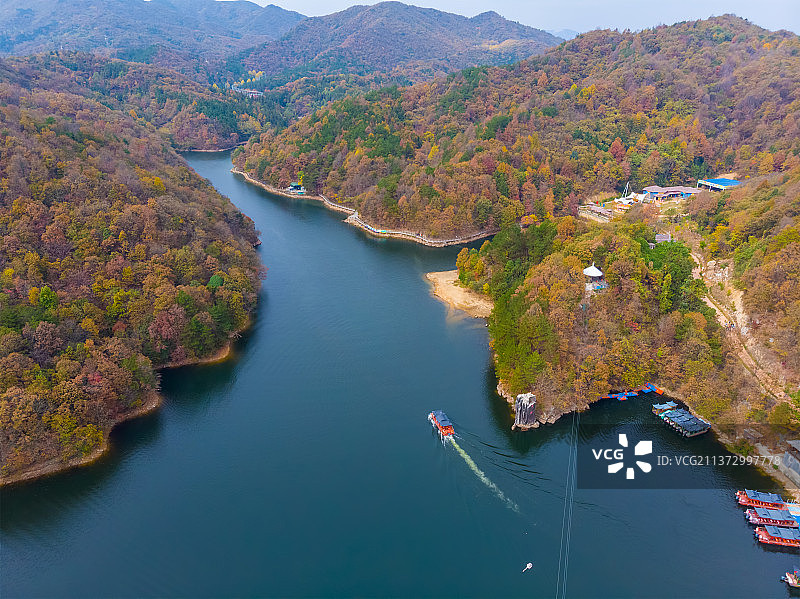 武汉黄陂木兰天池风景区夏末初秋航拍风光图片素材