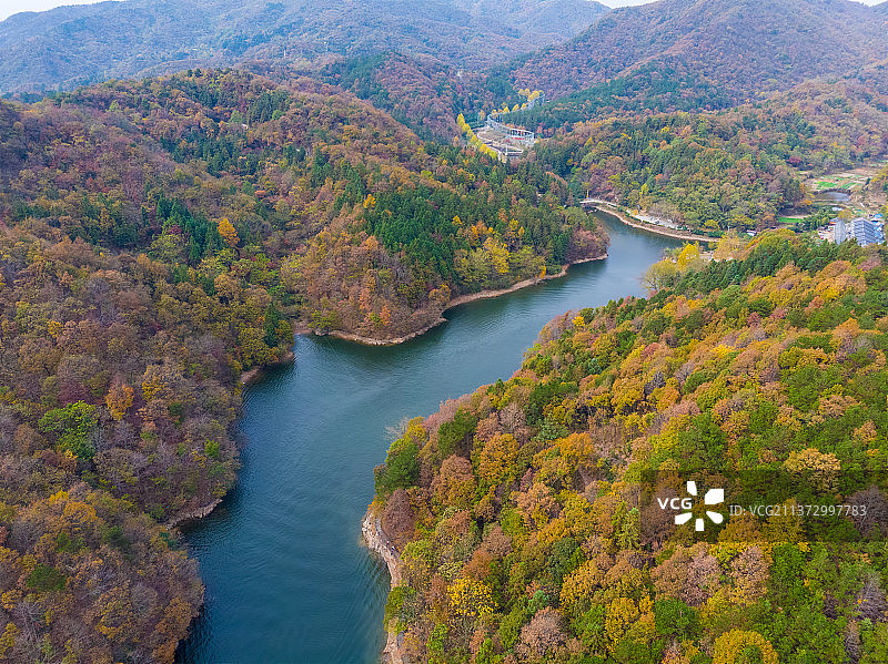 武汉黄陂木兰天池风景区夏末初秋航拍风光图片素材