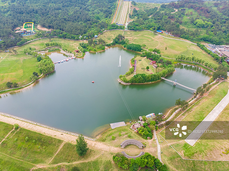 湖北武汉木兰草原风景区初夏风光图片素材
