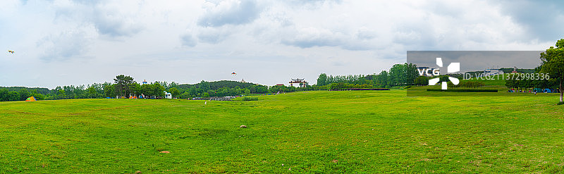湖北武汉木兰草原风景区初夏风光图片素材