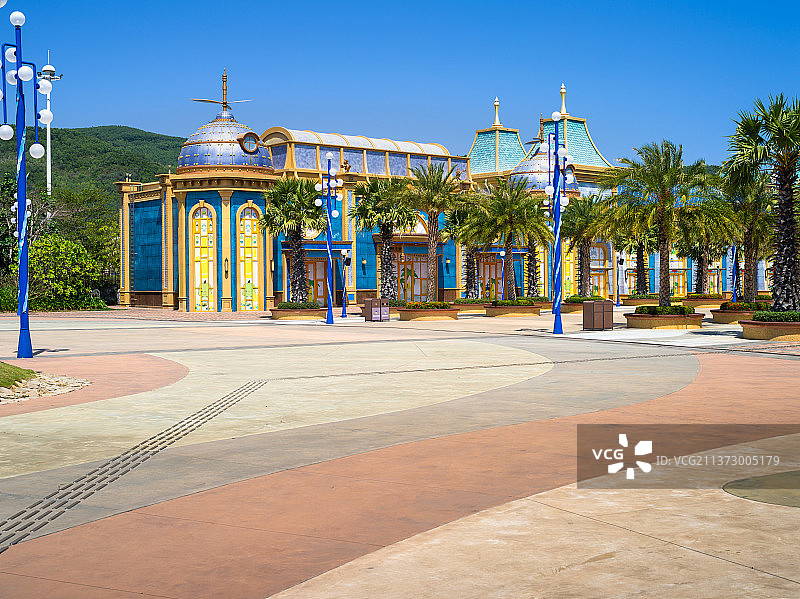 海南富力湾海洋欢乐世界广场停车场汽车广告背景图图片素材