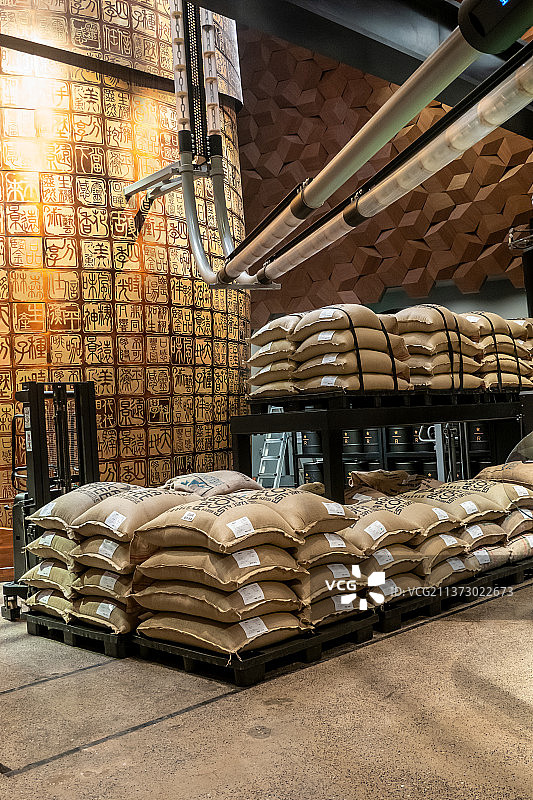 上海星巴克烘焙店图片素材