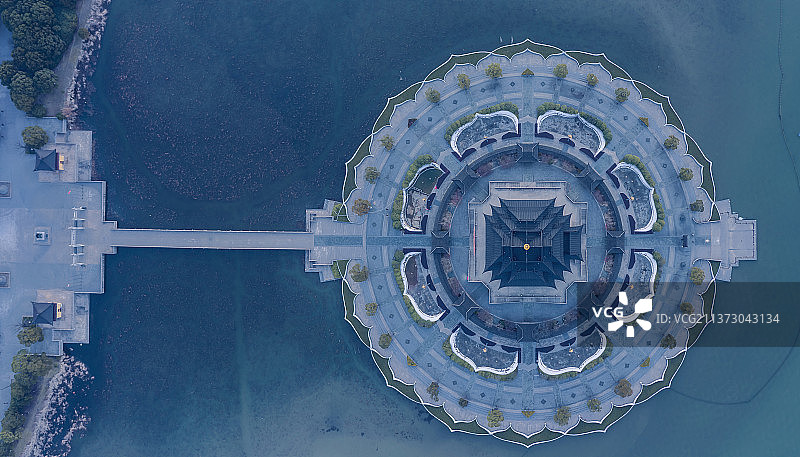 苏州园区阳澄湖半岛重元寺清晨图片素材