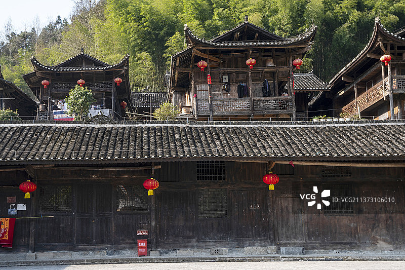 彭家寨土家族吊脚楼的春天图片素材