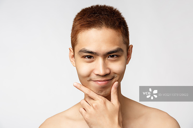 美容护肤与男性健康概念：睿智男士头像图片素材