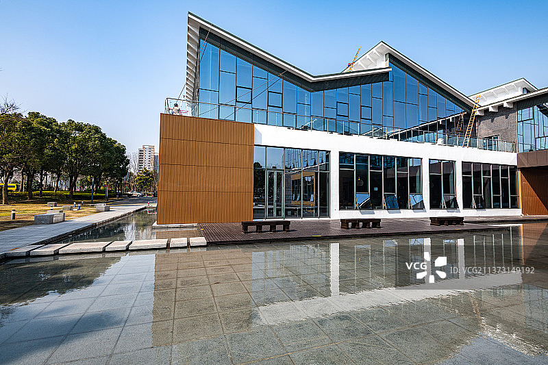 上海嘉定图书馆建筑风光.上海最美图书馆图片素材