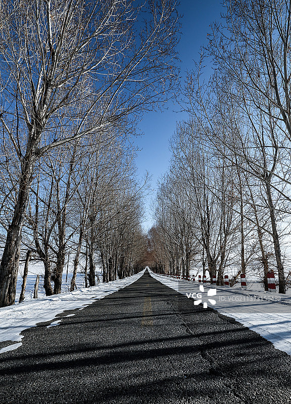 铁买克乡冬天的小道图片素材