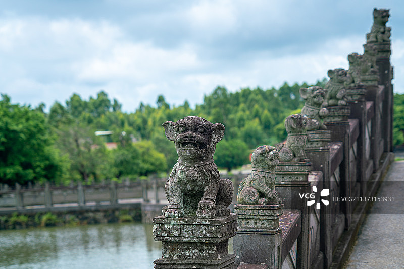 石狗形象+广东省湛江市雷州市雷祖祠雷州石狗图片素材