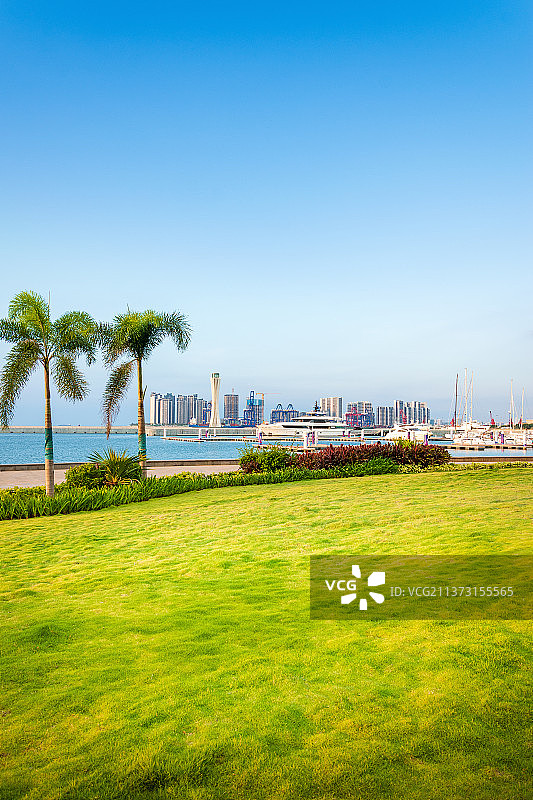 海口西秀海滩/帆船基地/海口港图片素材