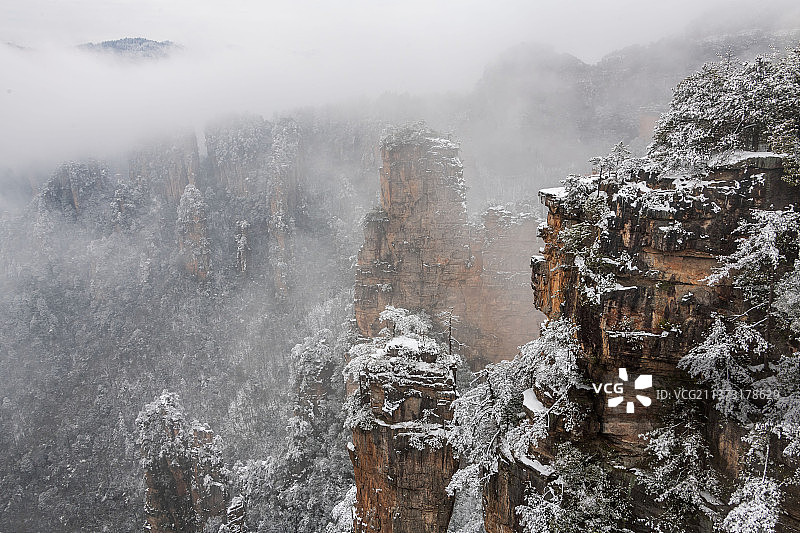 张家界神堂湾冬季雪后风光图片素材