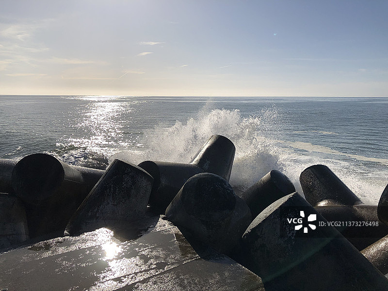 美国加州圣克鲁兹海天一色与防浪堤美景图片素材