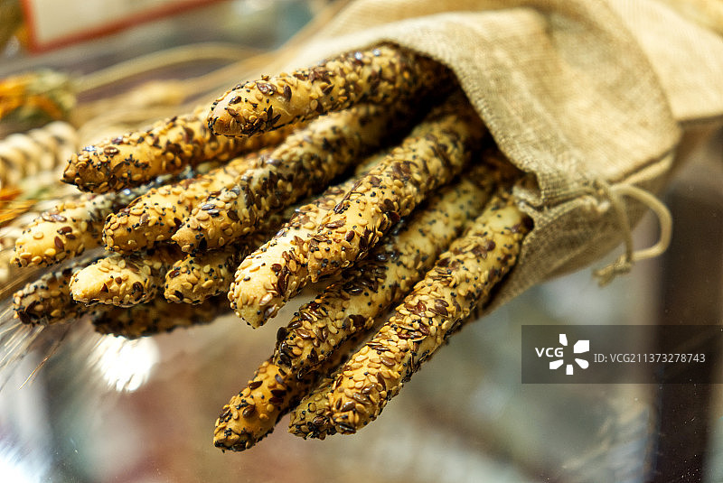 纯素食品概念组合：芝麻面包棒图片素材