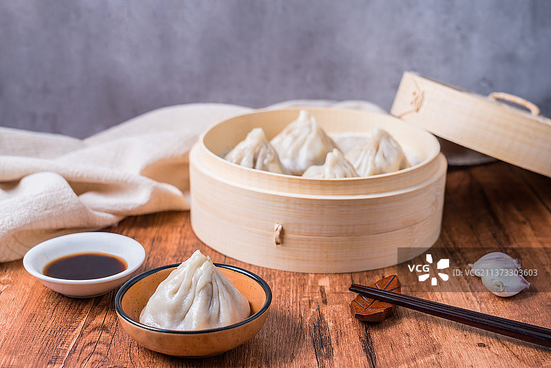 一笼无锡美食鲜肉汤包图片素材