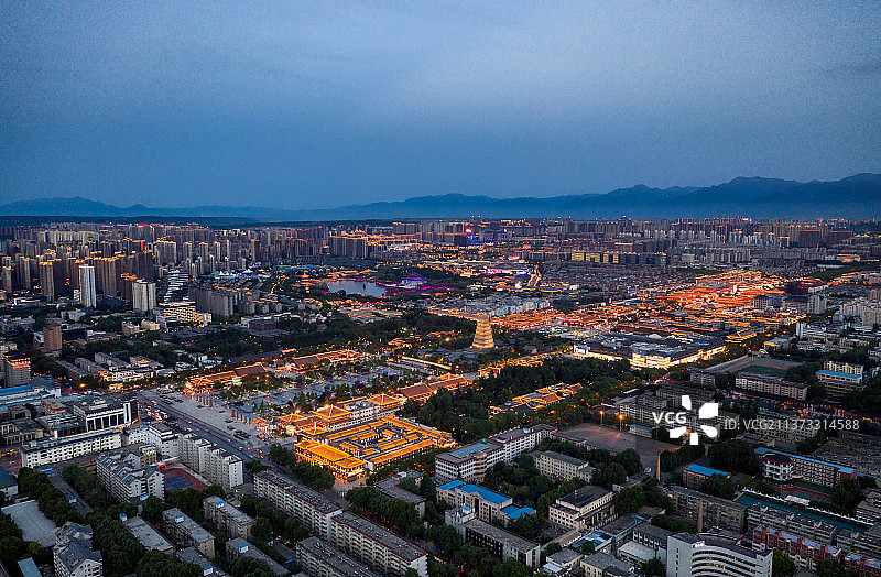大雁塔大唐不夜城航拍图片素材