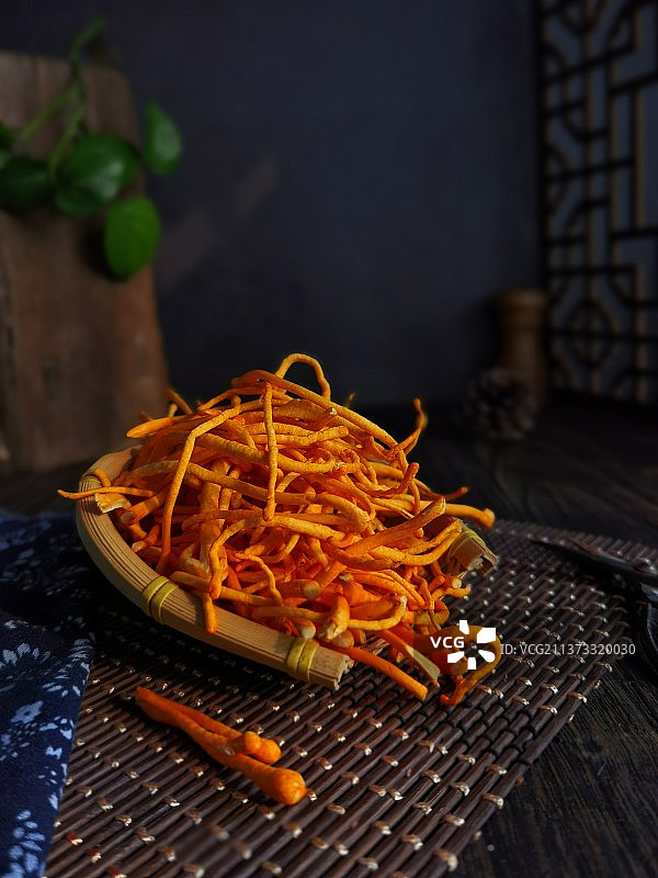 新鲜虫草花图片素材