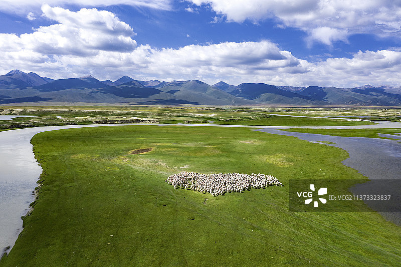 巴音布鲁克草原图片素材