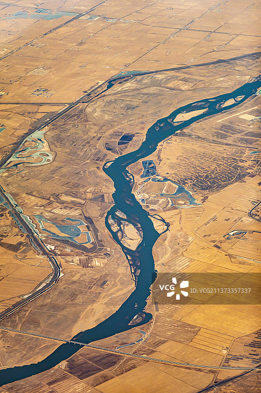 冬季的宁夏境内的黄河航拍图片素材