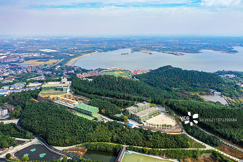 大金山与东屏湖+江苏省南京市溧水区东屏街道大金山风景区图片素材