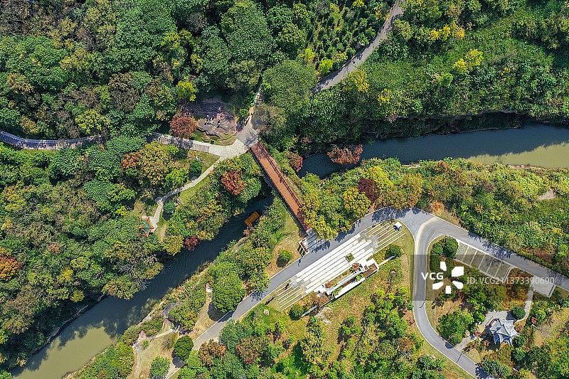 俯瞰天生桥+江苏省南京市溧水区天生桥景区图片素材