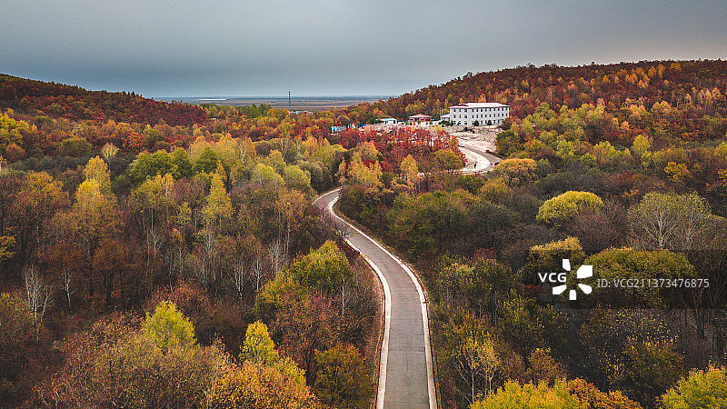 航拍伊春茅兰沟景区秋季图片素材