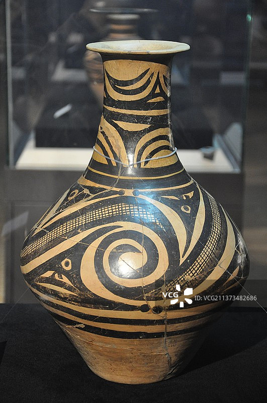 甘肃省博物馆马家窑陶器图片素材