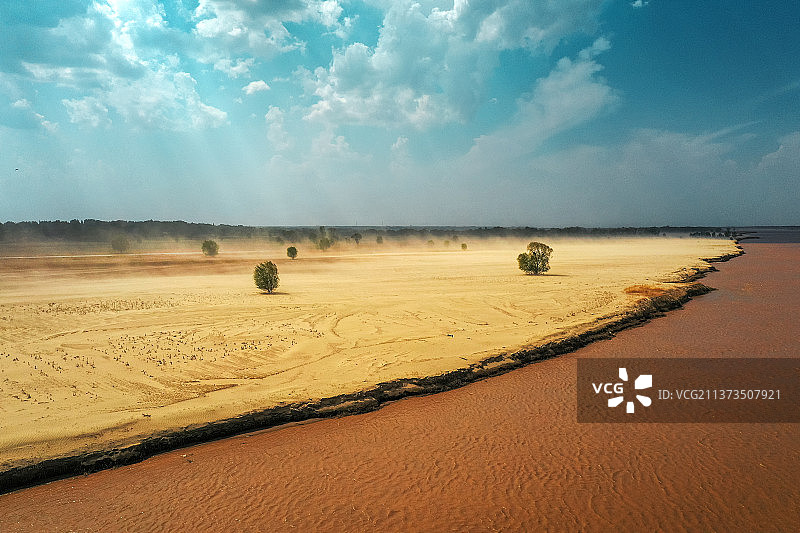 黄沙漫漫+内蒙古呼和浩特市托克托县神泉景区图片素材