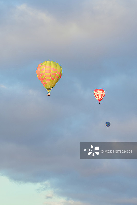 天空热气球图片素材