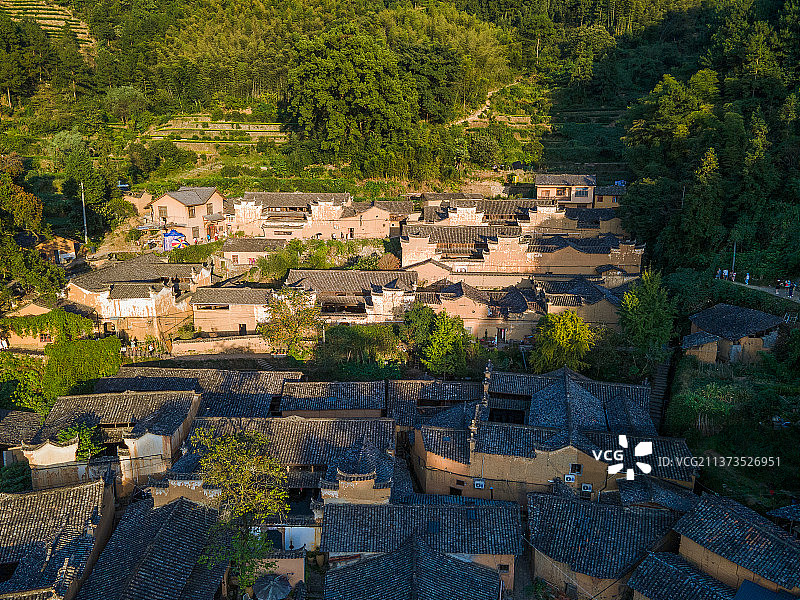 浙江丽水松阳县杨家堂松庄村风光航拍大疆夕阳黄昏图片素材