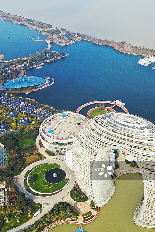 南太湖度假胜地+浙江省湖州市吴兴区太湖旅游度假区-竖幅图片素材