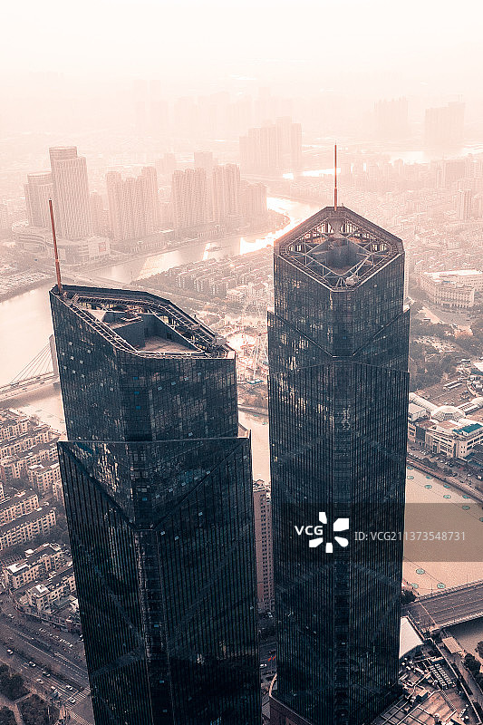 双塔楼+浙江省湖州市吴兴区东吴广场-竖幅图片素材
